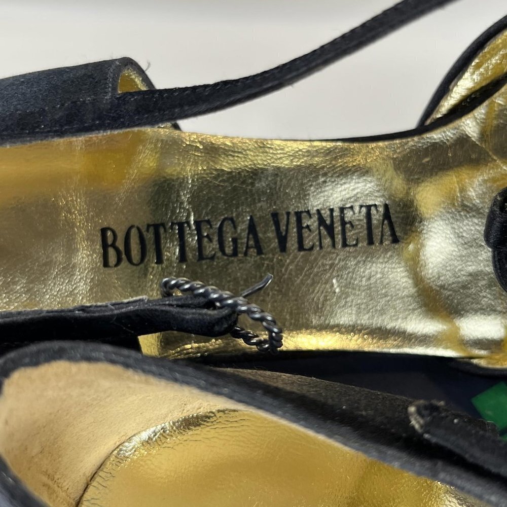 BOTTEGA VENETA INTRECCIATO T-STRAP FLATS - Picture 10 of 13